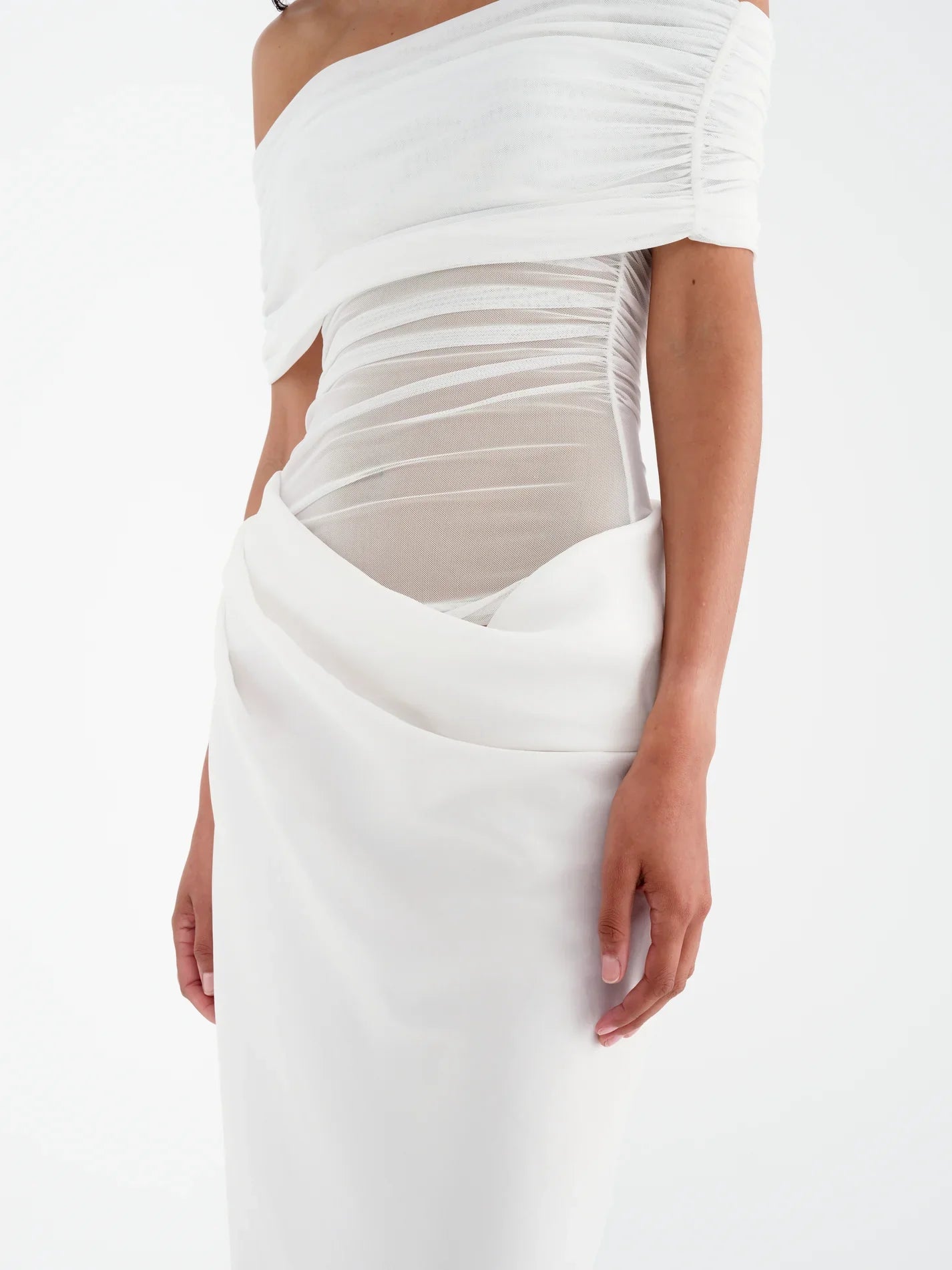 Nico Off Shoulder Maxi - Benni