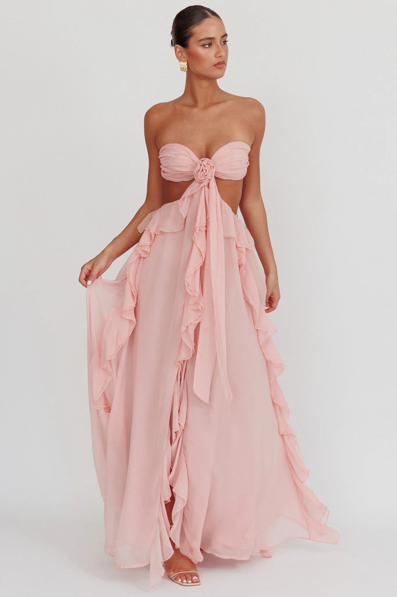 Santiago Cut-Out Ruffle Maxi in Blush - Selfie Leslie